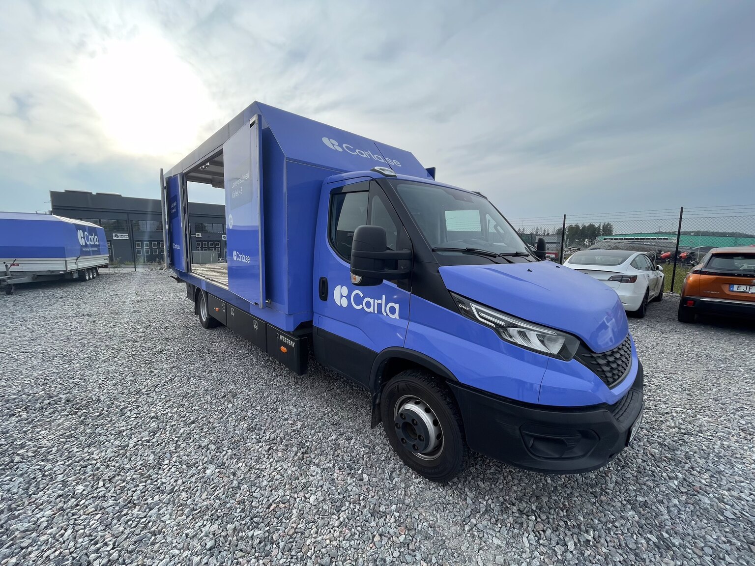 Aussenfoto 2022 Iveco Daily 70-180 Chassi Cab Fordonstransport