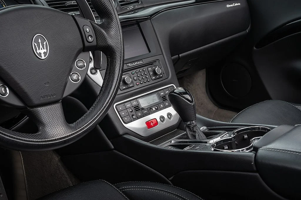 Bild von 2010 Maserati GranCabrio (23)