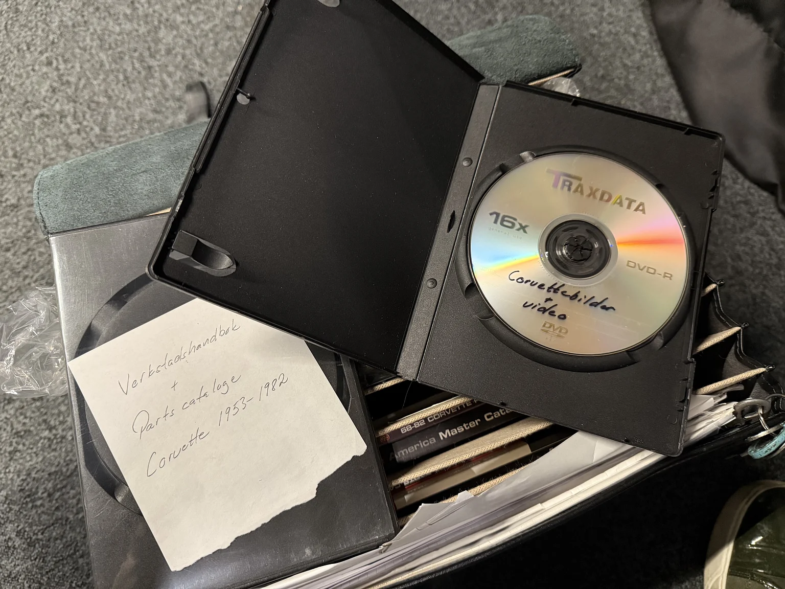 Documentation for 1974 Chevrolet Corvette Stingray (70)