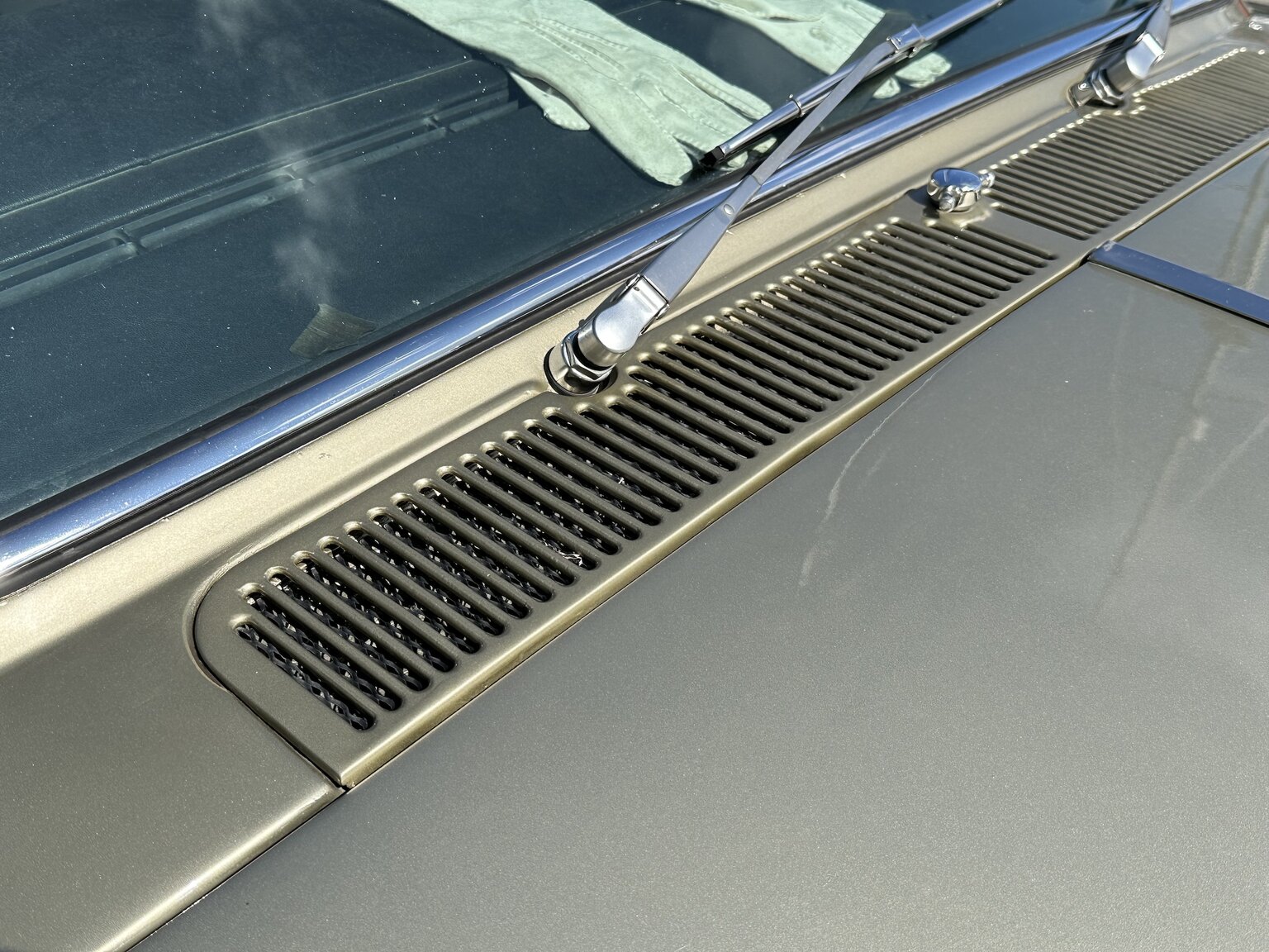 Exterior image of 1979 Rolls Royce Silver Shadow