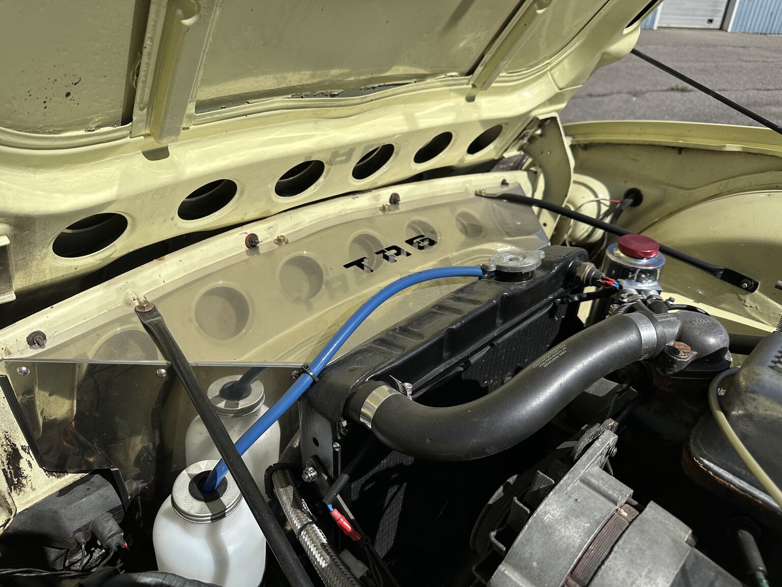 Image of 1971 Triumph TR6 mechanics