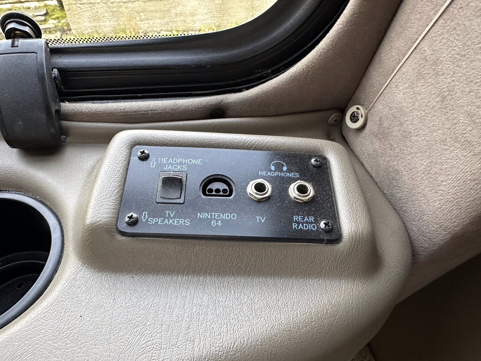 Interior image of 2000 GMC Savana G1500 Conversion Van