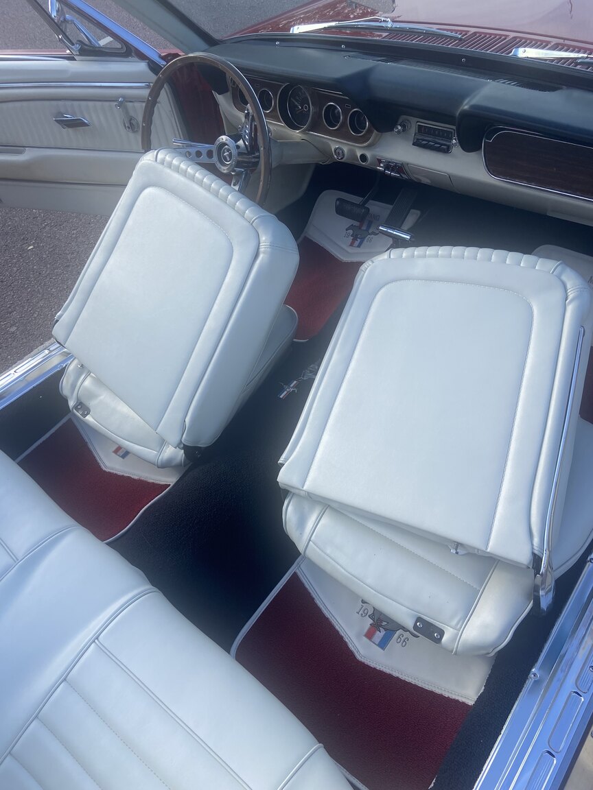 Interiörbild 1966 Ford Mustang Convertible
