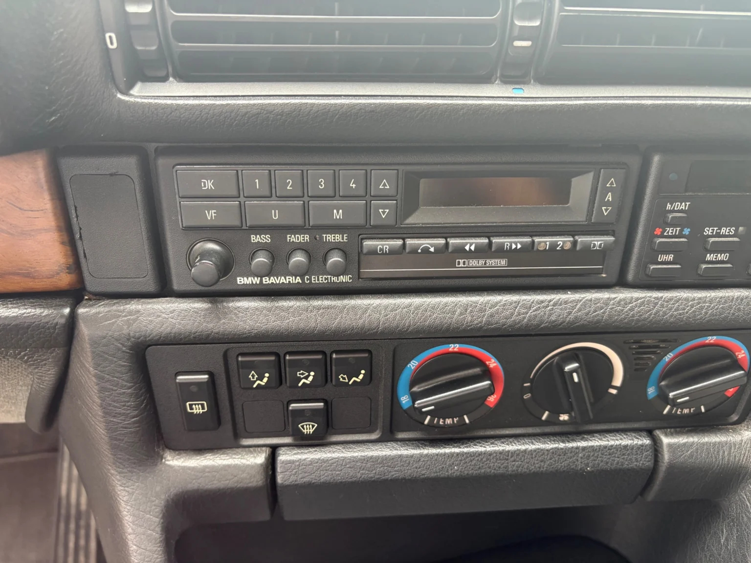 Interiörbild 1988 BMW 730iA (37)