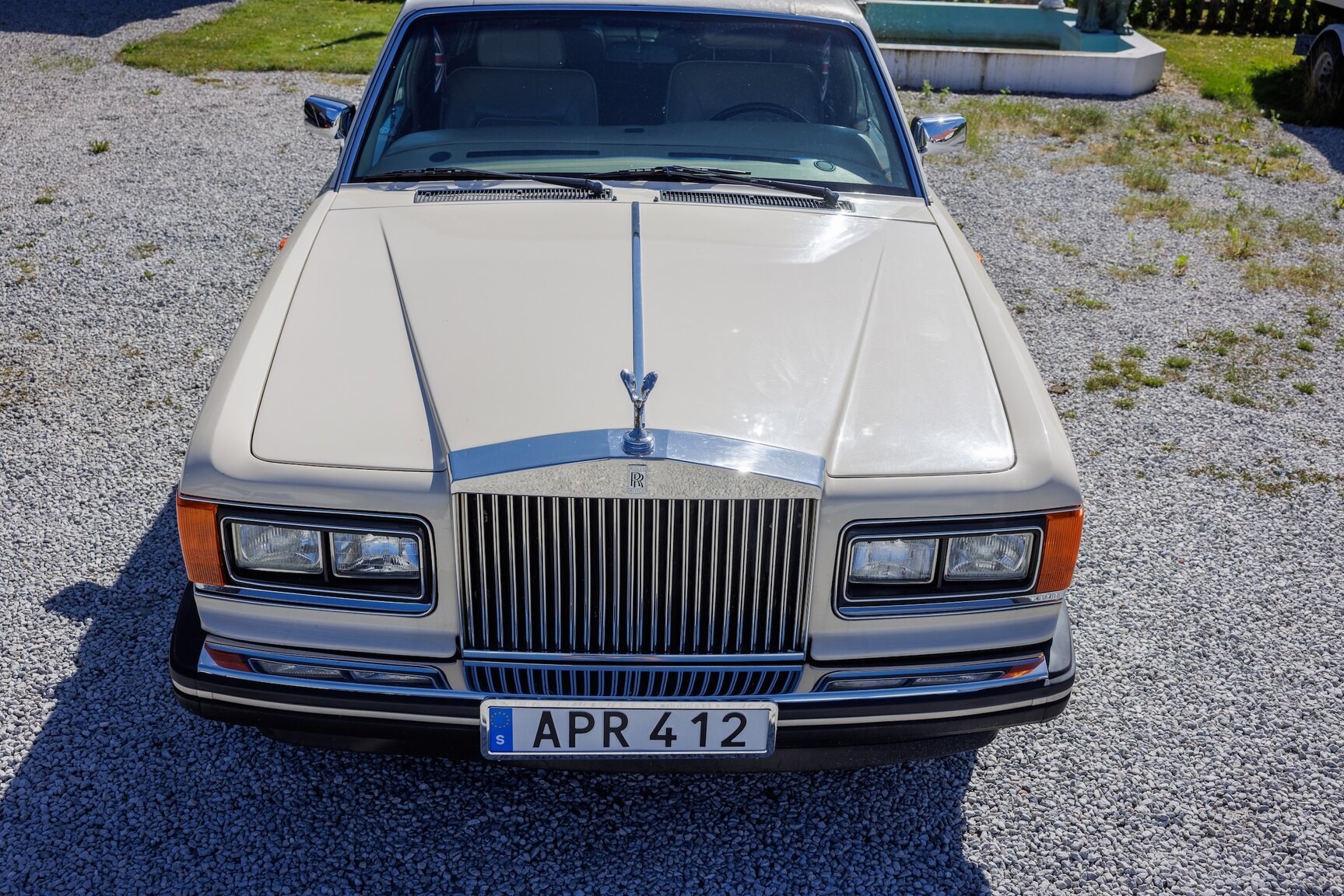 Exterior image of 1991 Rolls Royce Silver Spur LWB