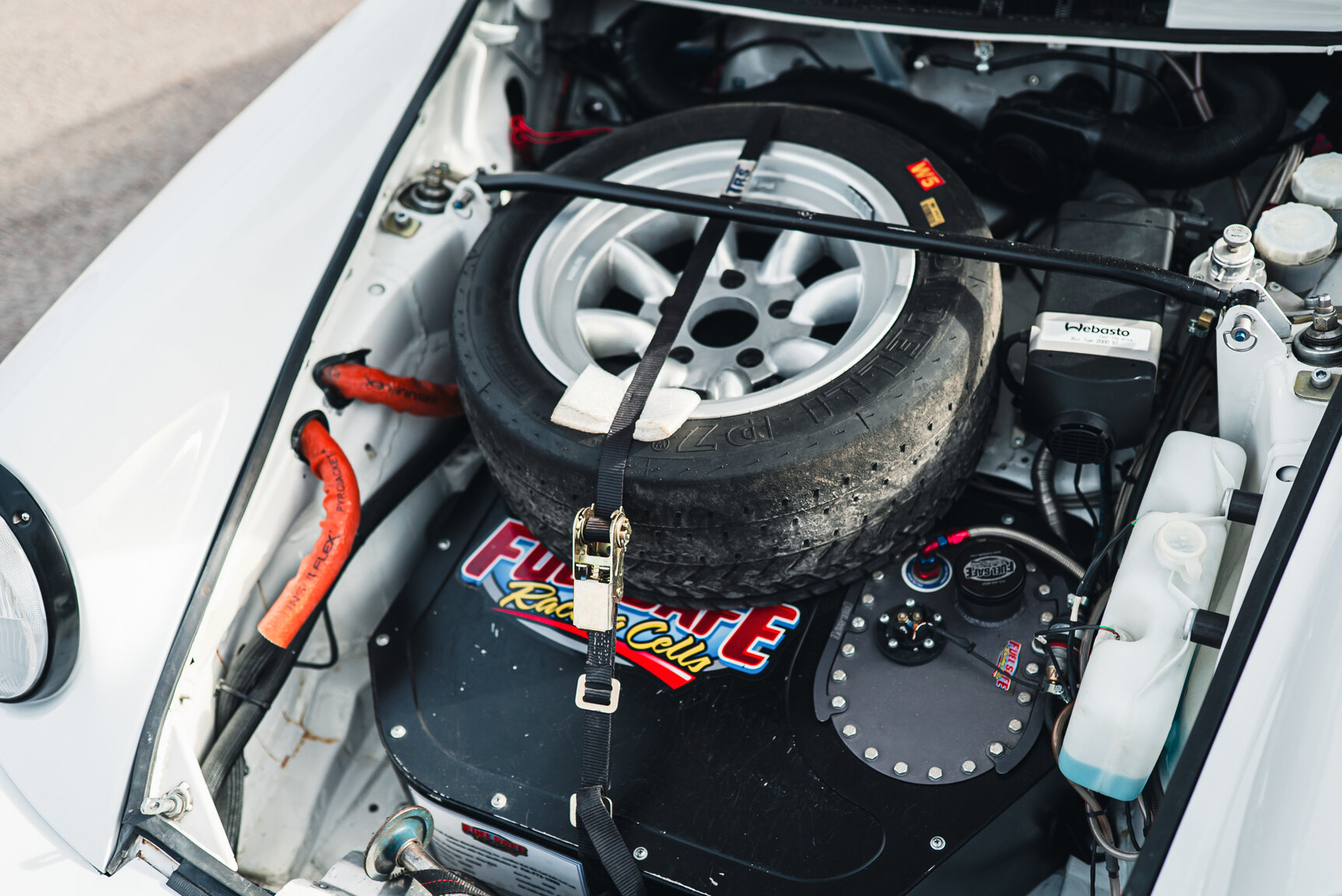 Image of 1977 Porsche 911 RSR Rallycar mechanics