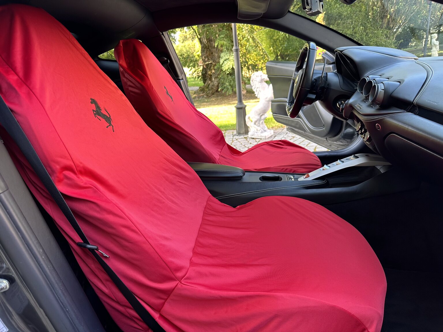 Interiörbild 2013 Ferrari F12 Berlinetta