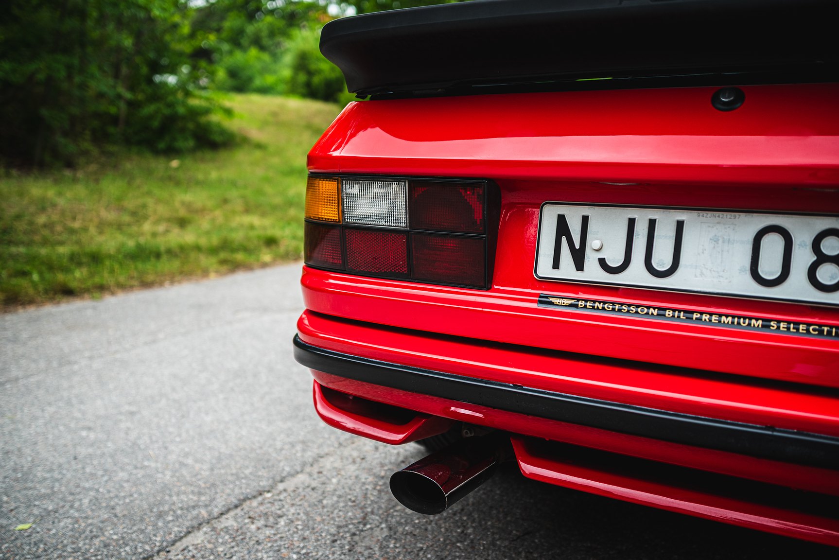 Exterior image of 1988 Porsche 944