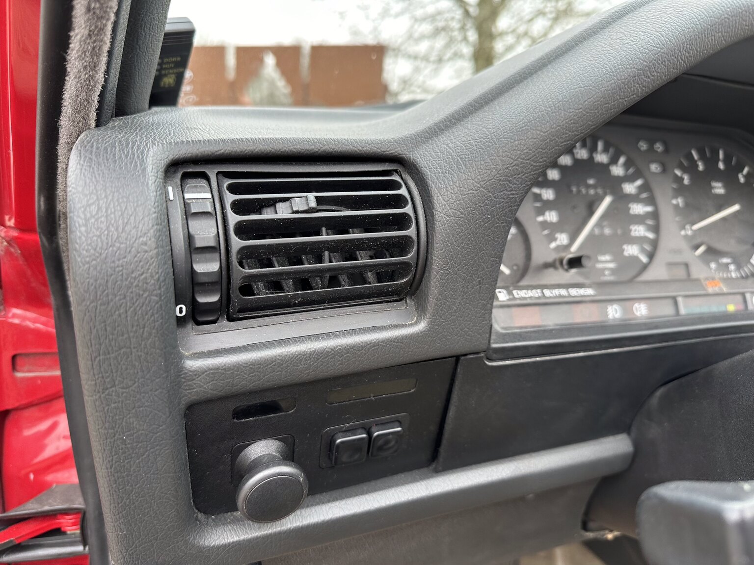 Innenraumfoto von 1987 BMW 325i Convertible (26)