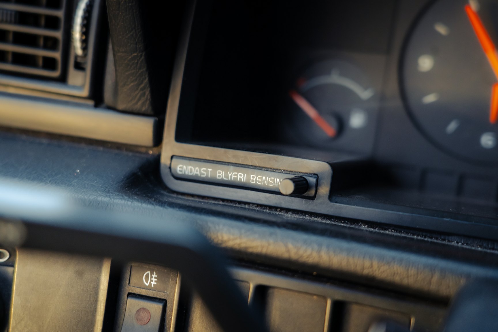 Interiörbild 1990 Volvo 740 GL