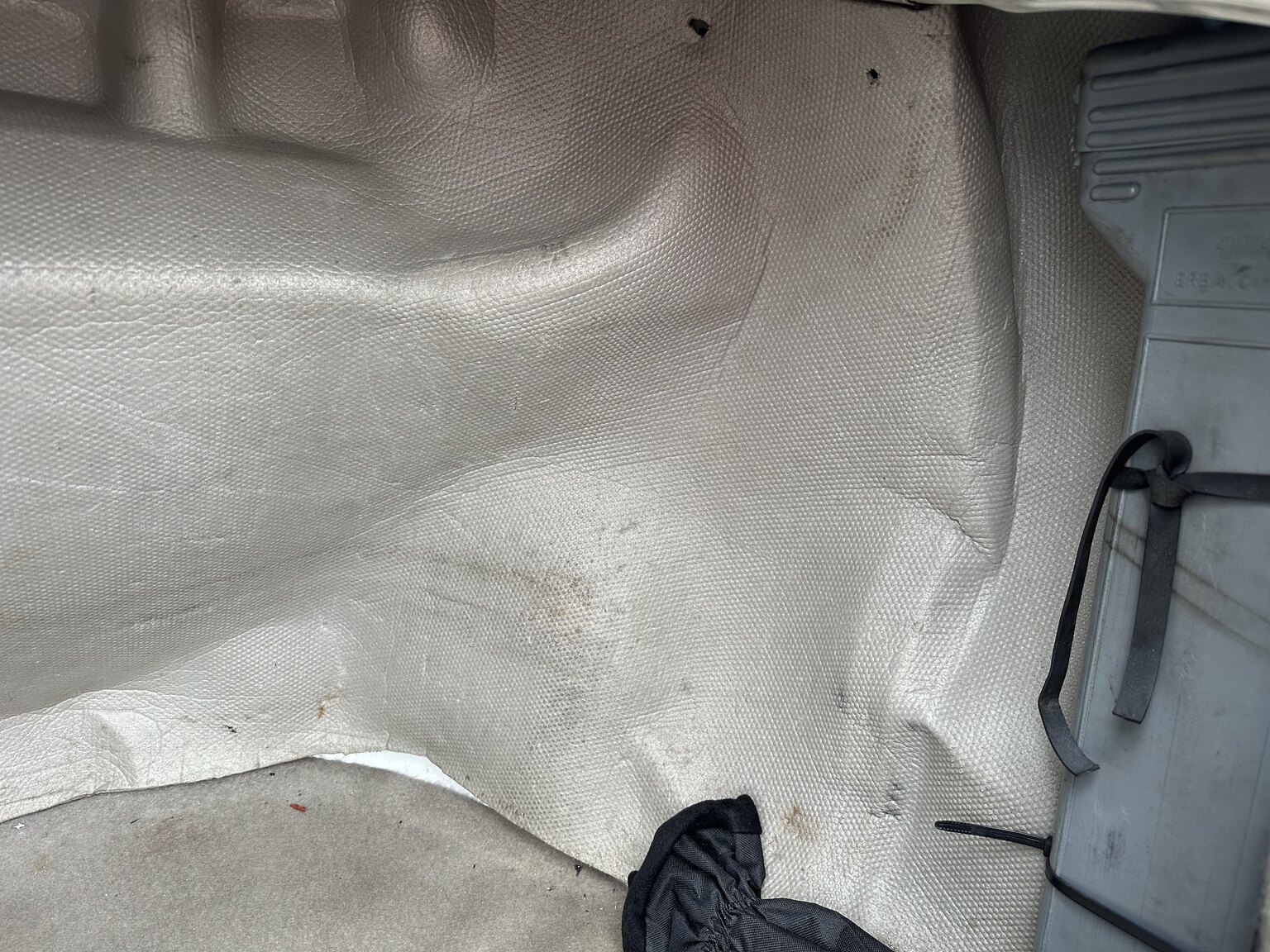 Interior image of 1988 Audi 80 (41)