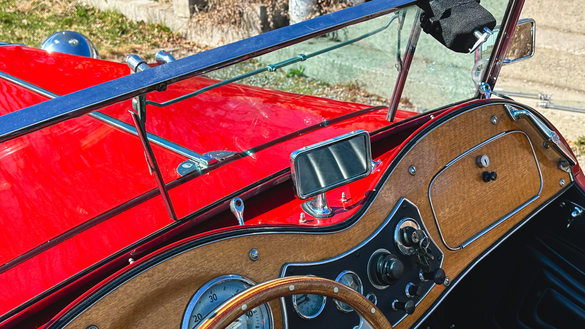 Aussenfoto 1951 MG TD MIDGET