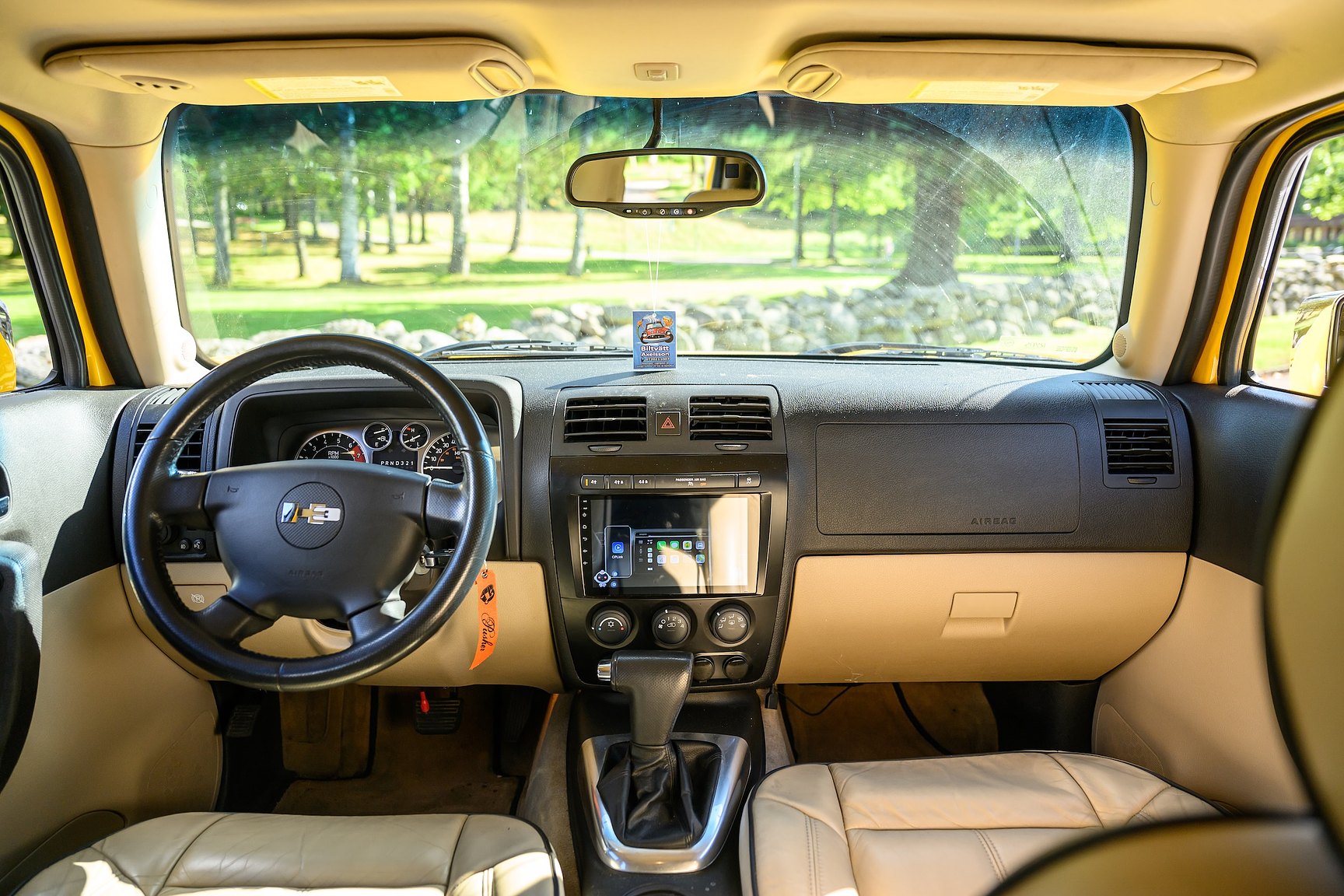 Interiörbild 2006 Hummer H3
