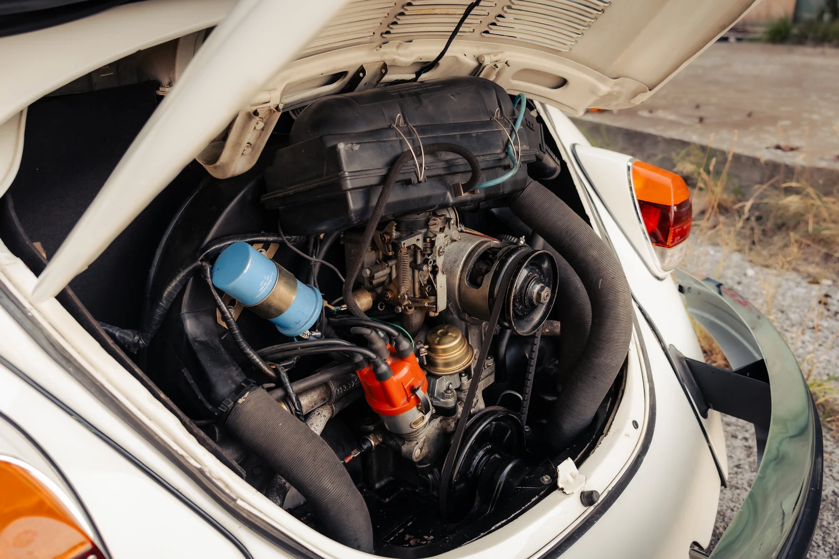 Image of 1972 Volkswagen 1302 S Cabriolet (1) mechanics