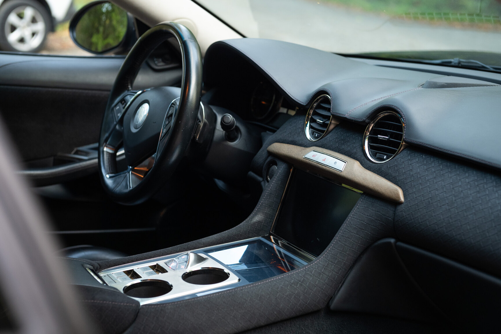 Interiörbild 2013 Fisker Karma ES