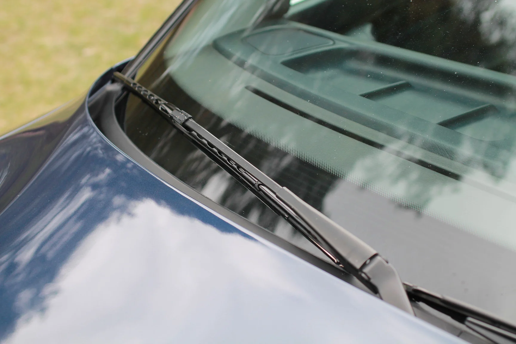 Exterior image of 1989 BMW 750iA (83)