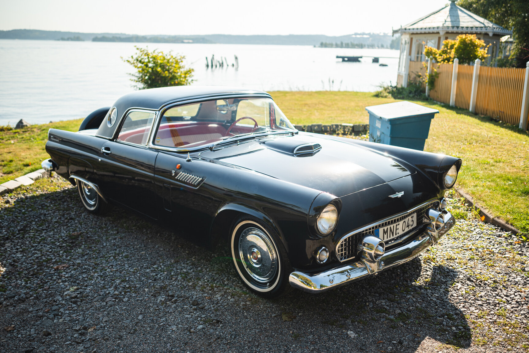 Exteriörbild på 1956 Ford Thunderbird