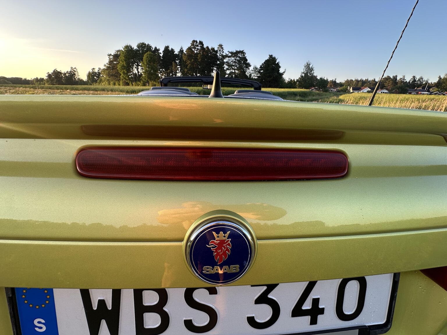 Exteriörbild på 2004 SAAB 9.3 Aero Convertible 2.0T