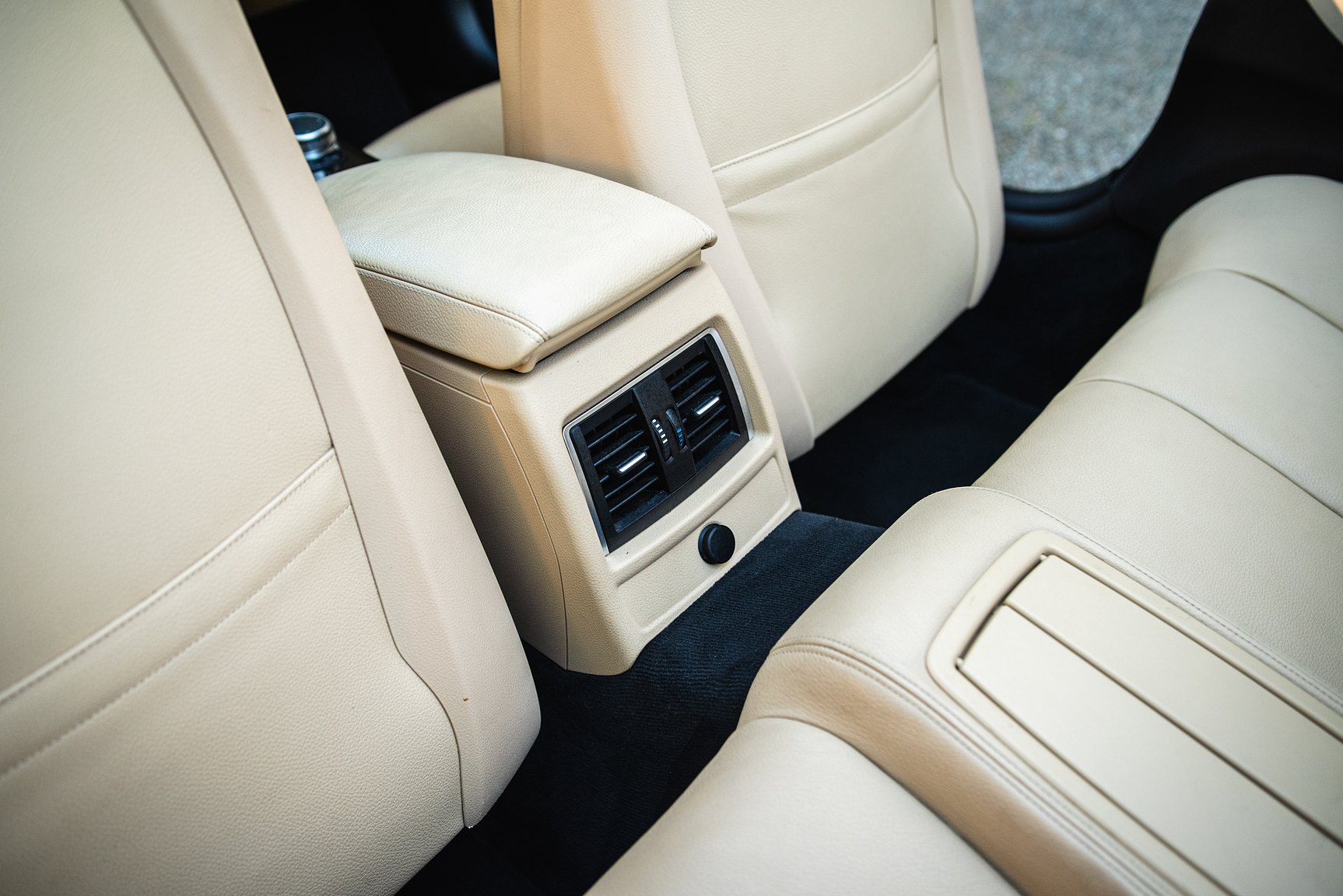 Interior image of 2018 BMW 430i xDrive Convertible
