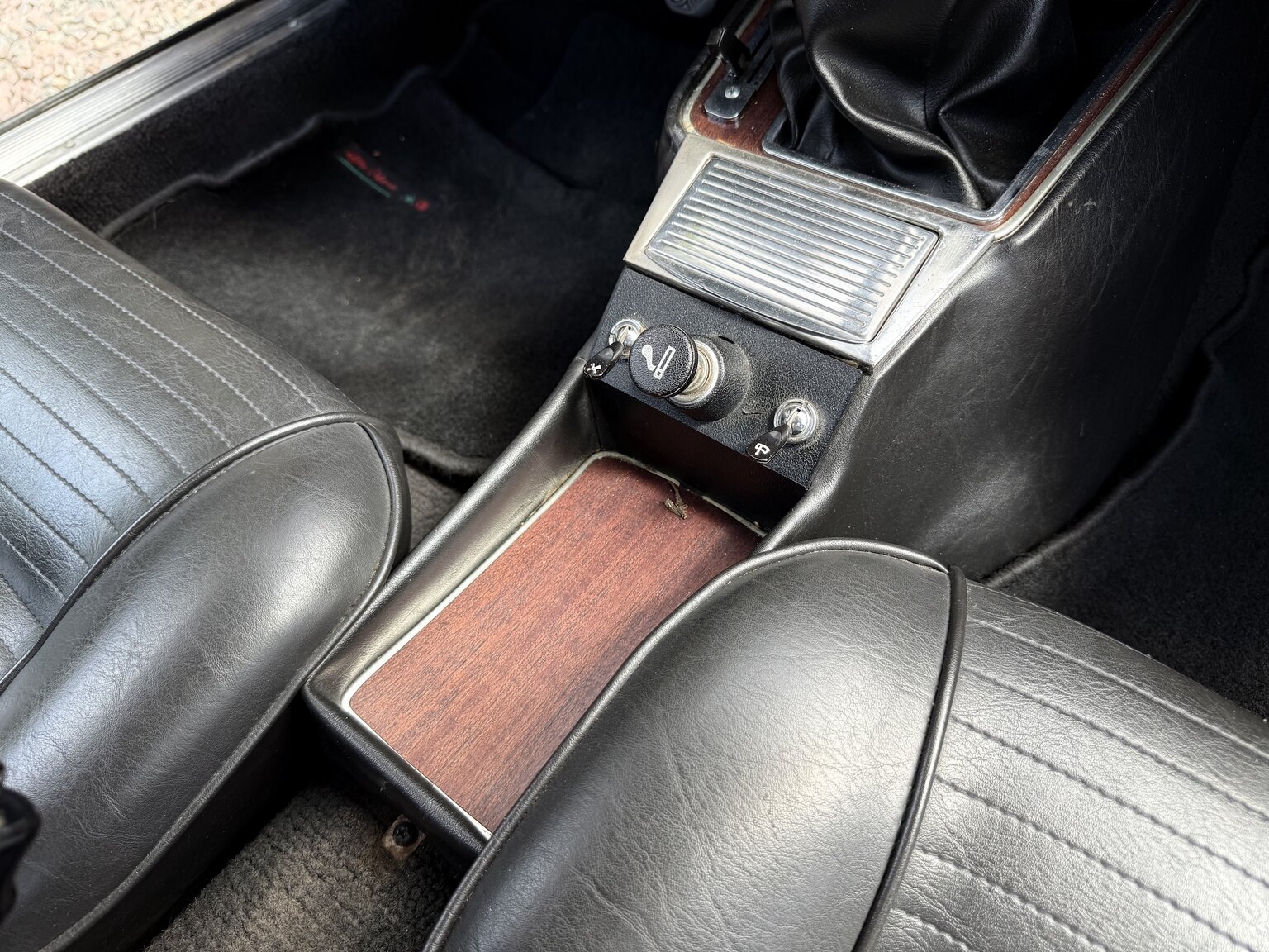 Interior image of 1974 Alfa Romeo GT 1600 Junior