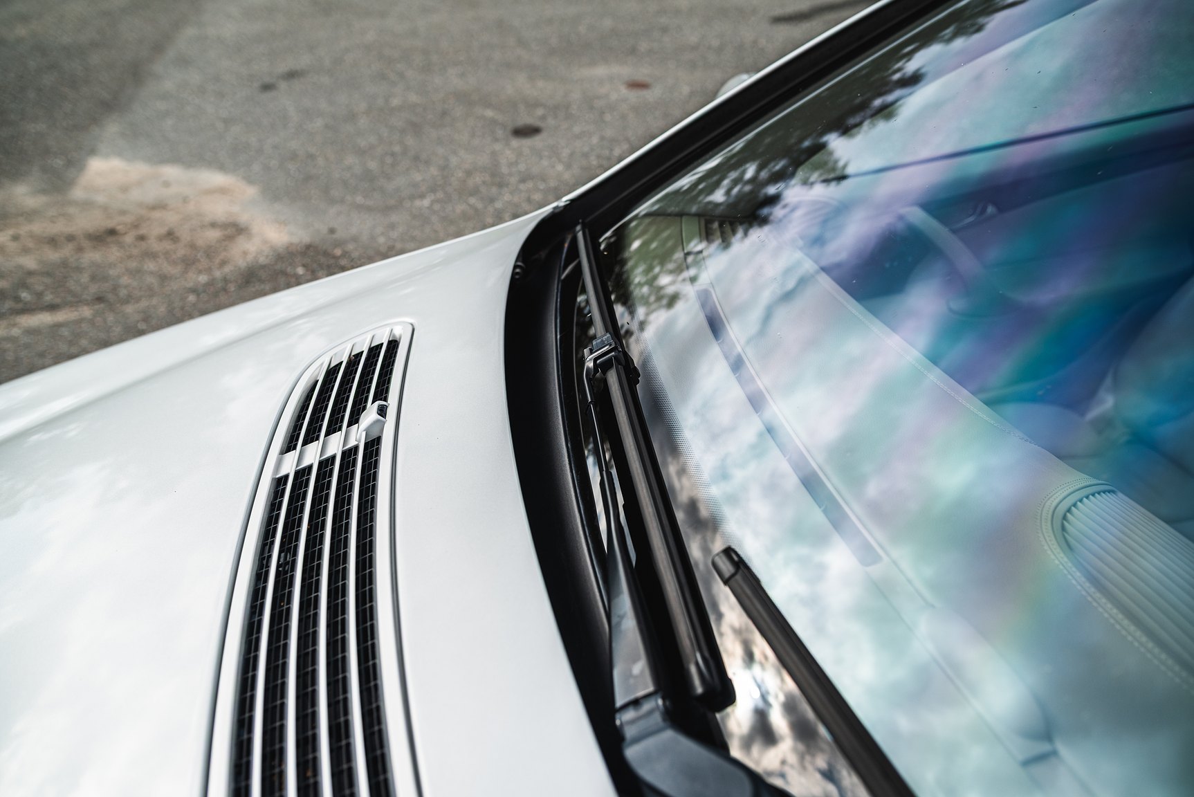 Exterior image of 2000 Mercedes-Benz CL 500