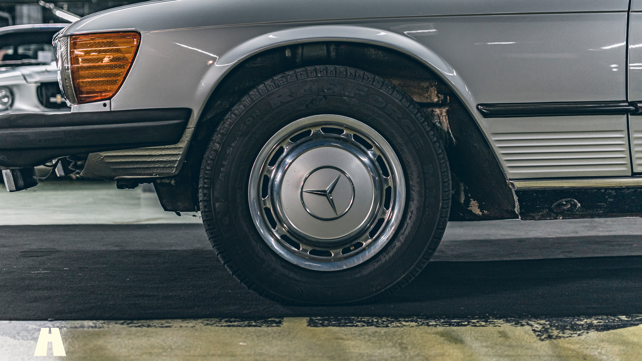 Exterior image of 1974 Mercedes SLC450 Project