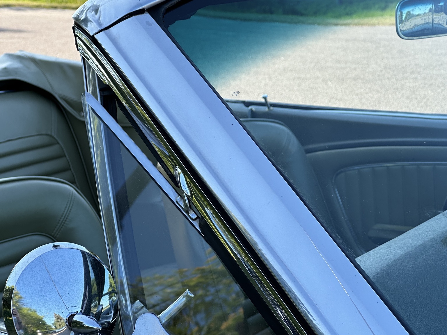 Aussenfoto 1965 Ford Mustang 289 Cabriolet