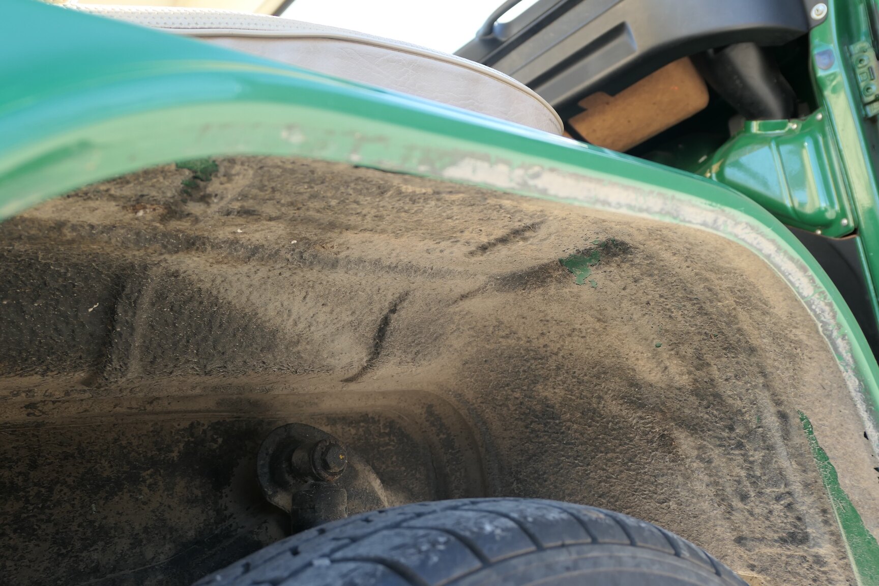 Exteriörbild på 1975 Volkswagen Transporter 1600 Minibuss