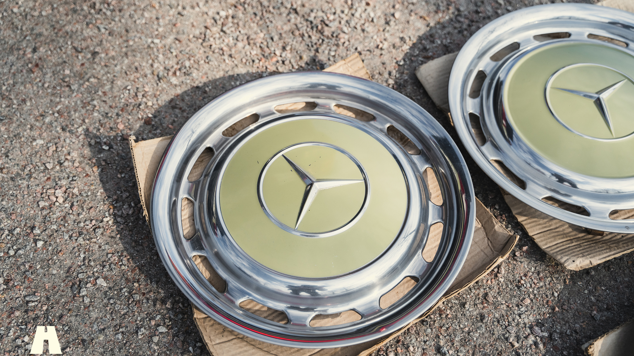 Aussenfoto 1979 Mercedes Benz 230