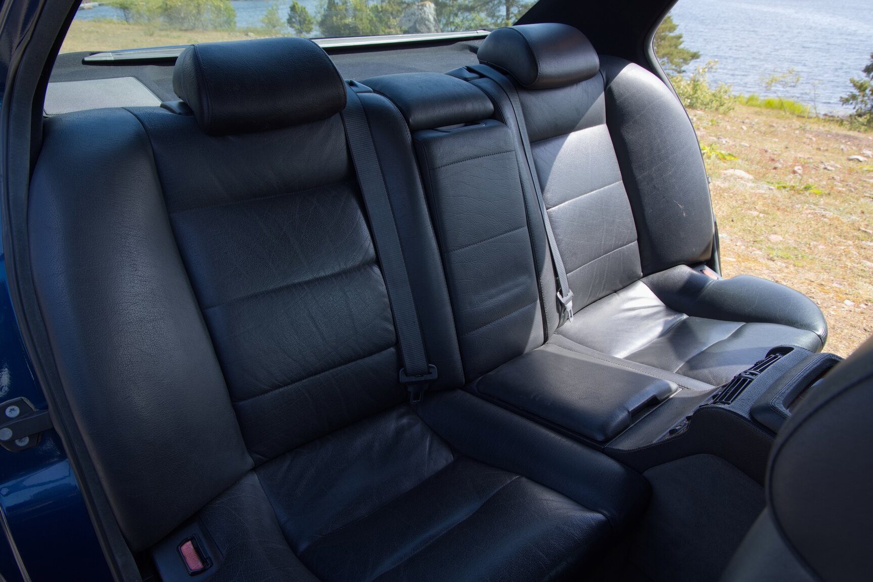 Interior image of 1990 BMW 750 IAL Highline