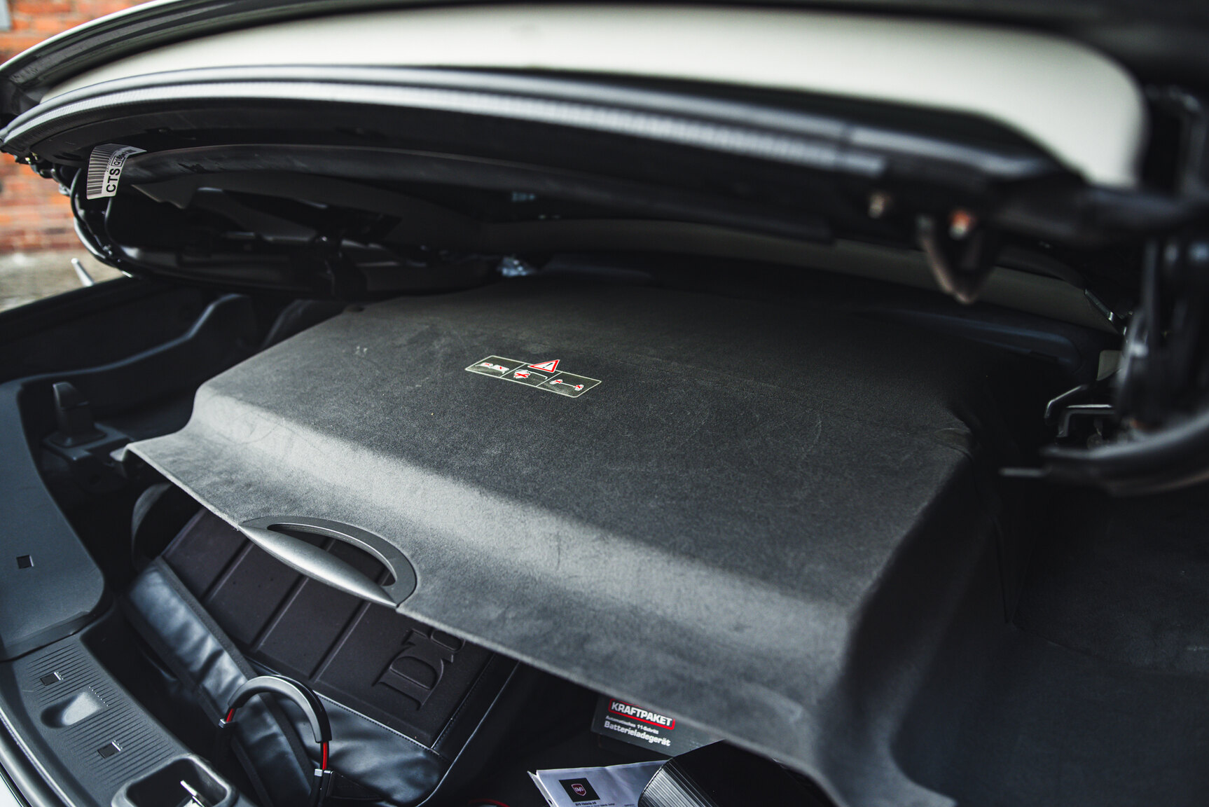Interiörbild 2003 Mercedes-Benz SL 55 AMG