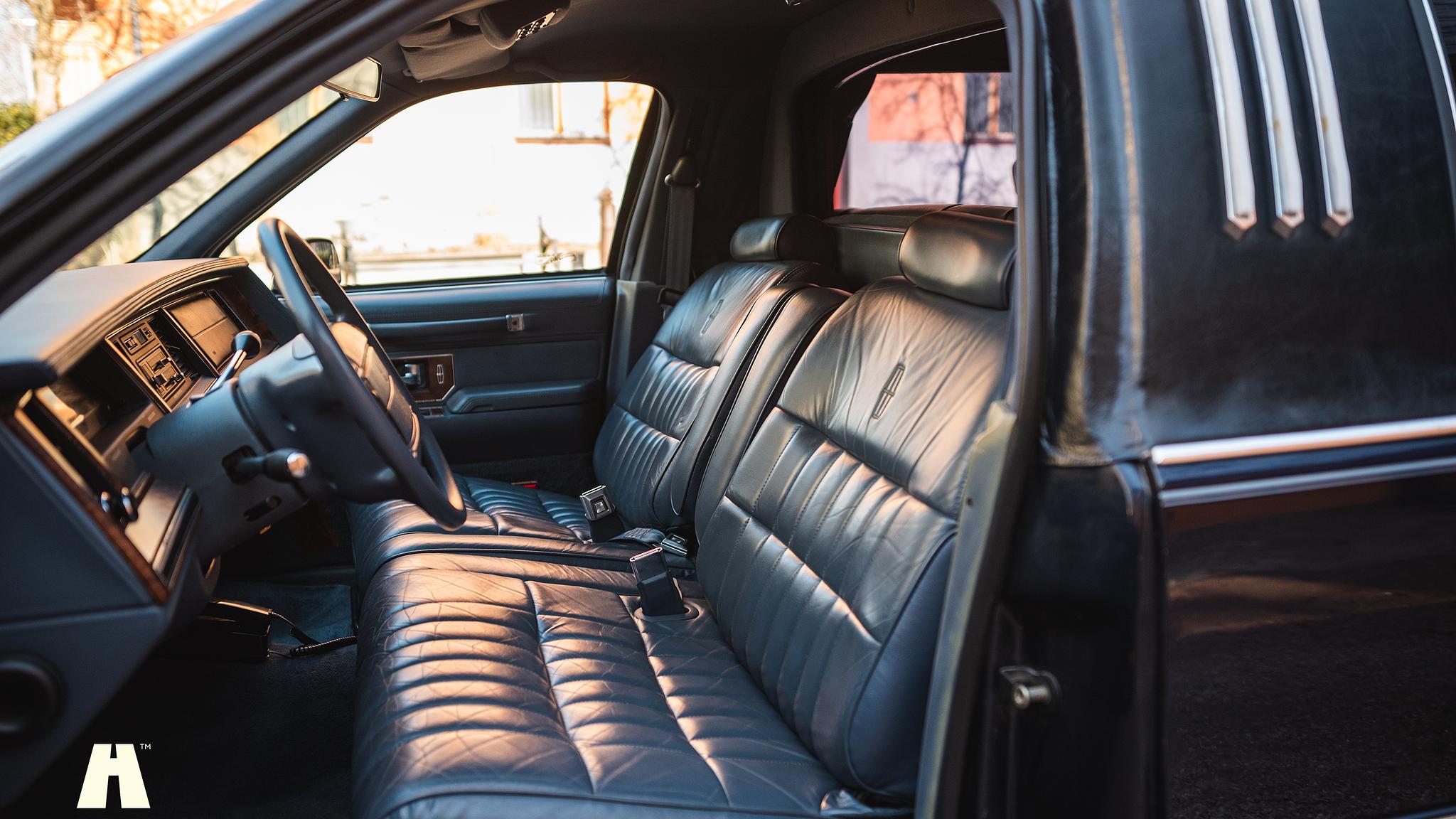 Innenraumfoto von 1992 Lincoln Town Car Limousine 