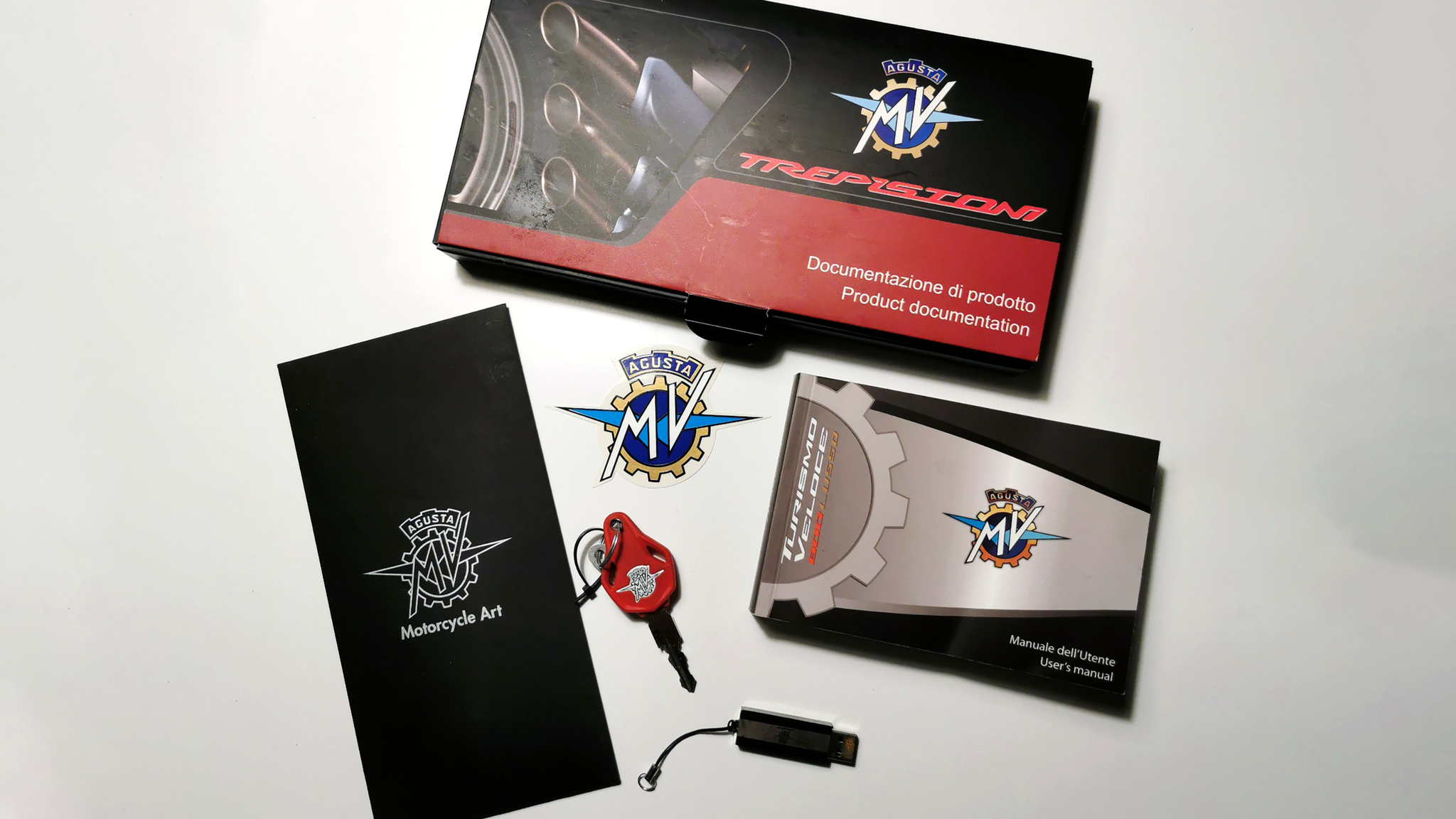 Dokumentation för 2015 MV Agusta Veloce Turismo 800