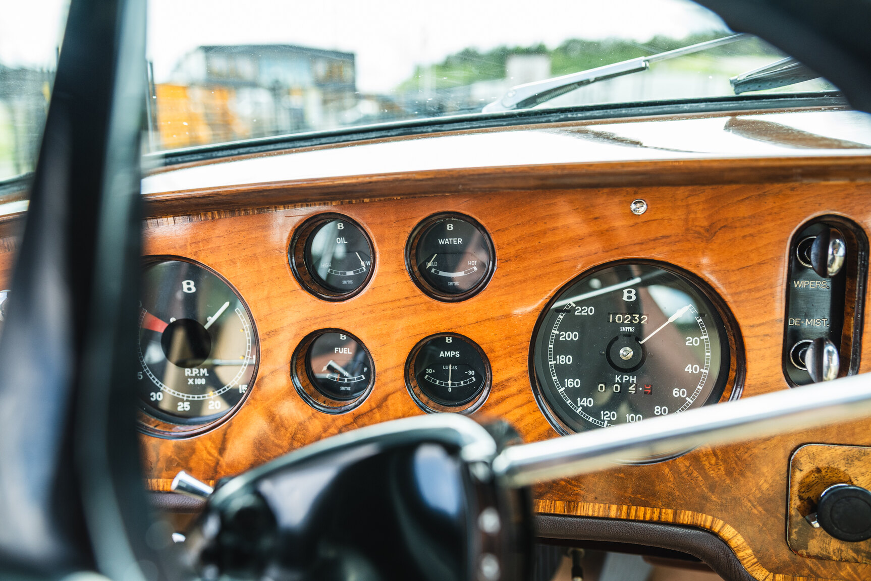 Innenraumfoto von 1960 Bentley S2 Continental 