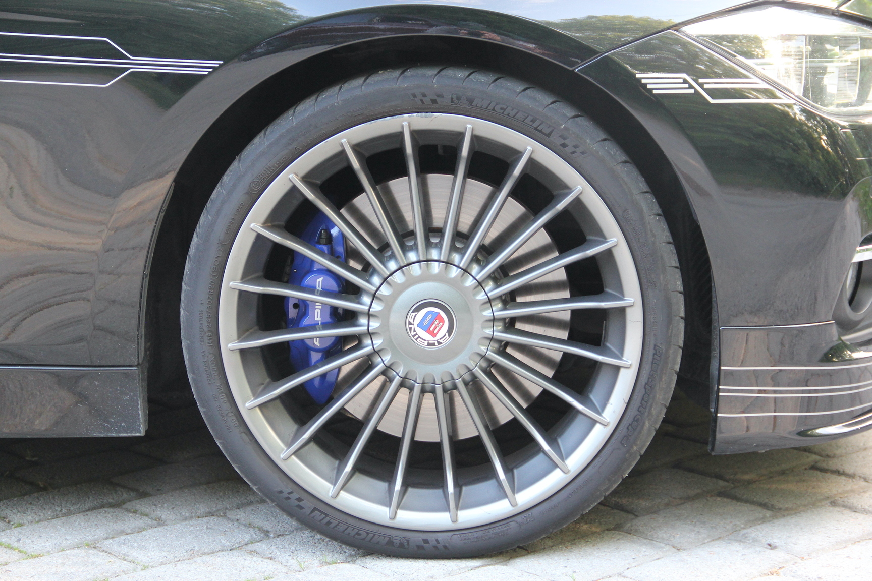 Exterior image of 2017 Alpina D3 Bi-Turbo Allrad