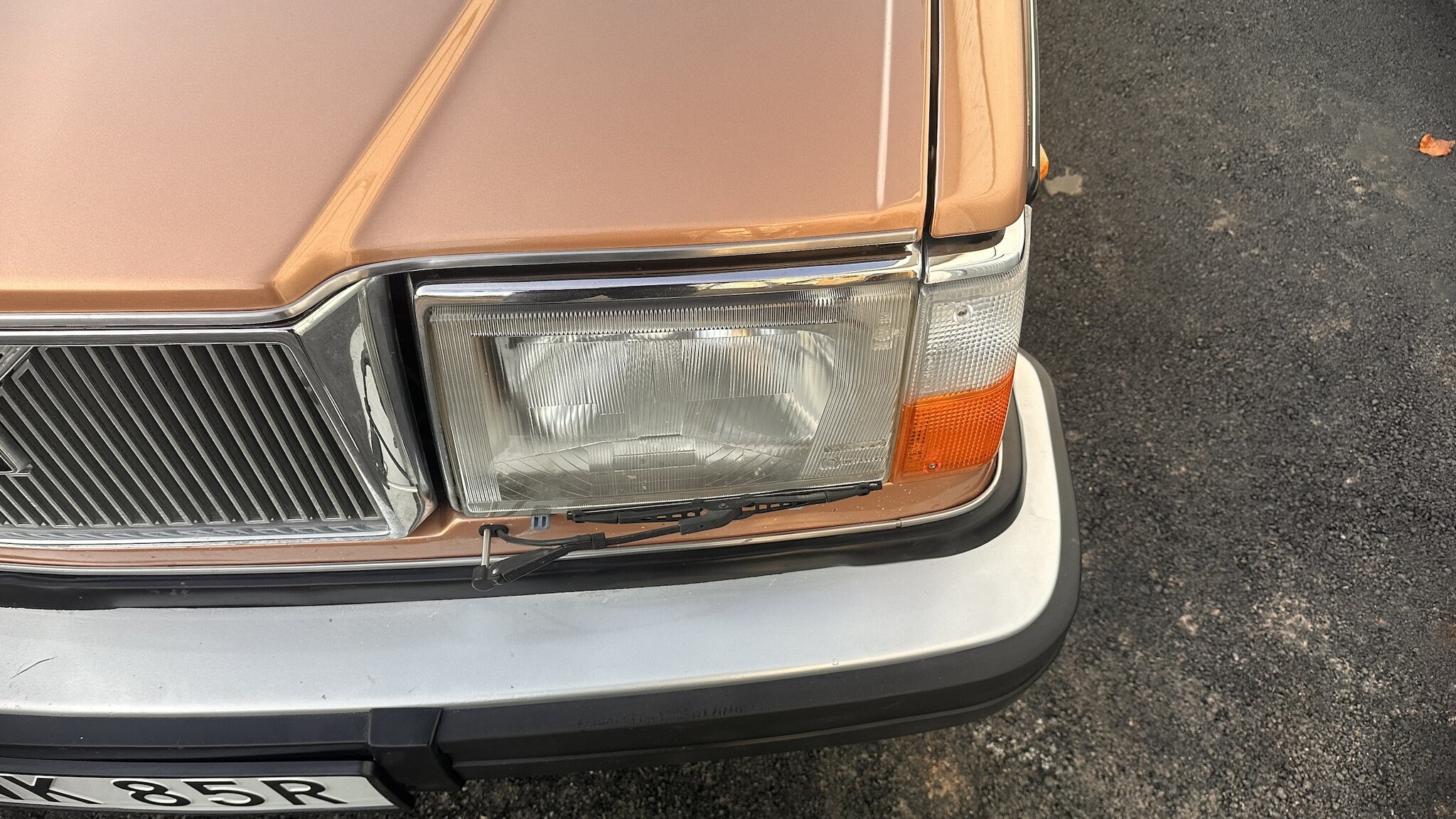 Exteriörbild på 1981 Volvo 244 GLE D6