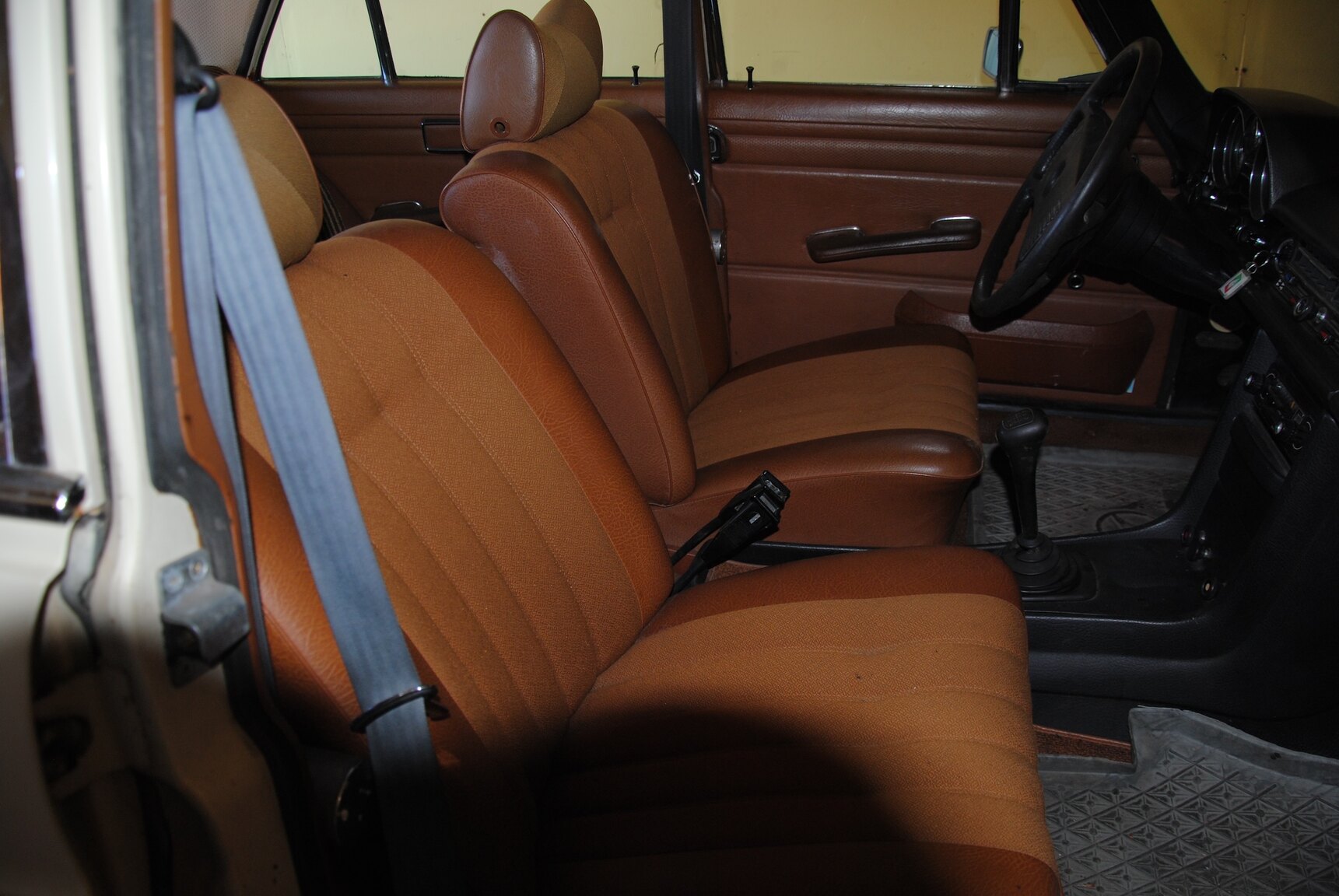 Interiörbild 1971 Mercedes-Benz 220D