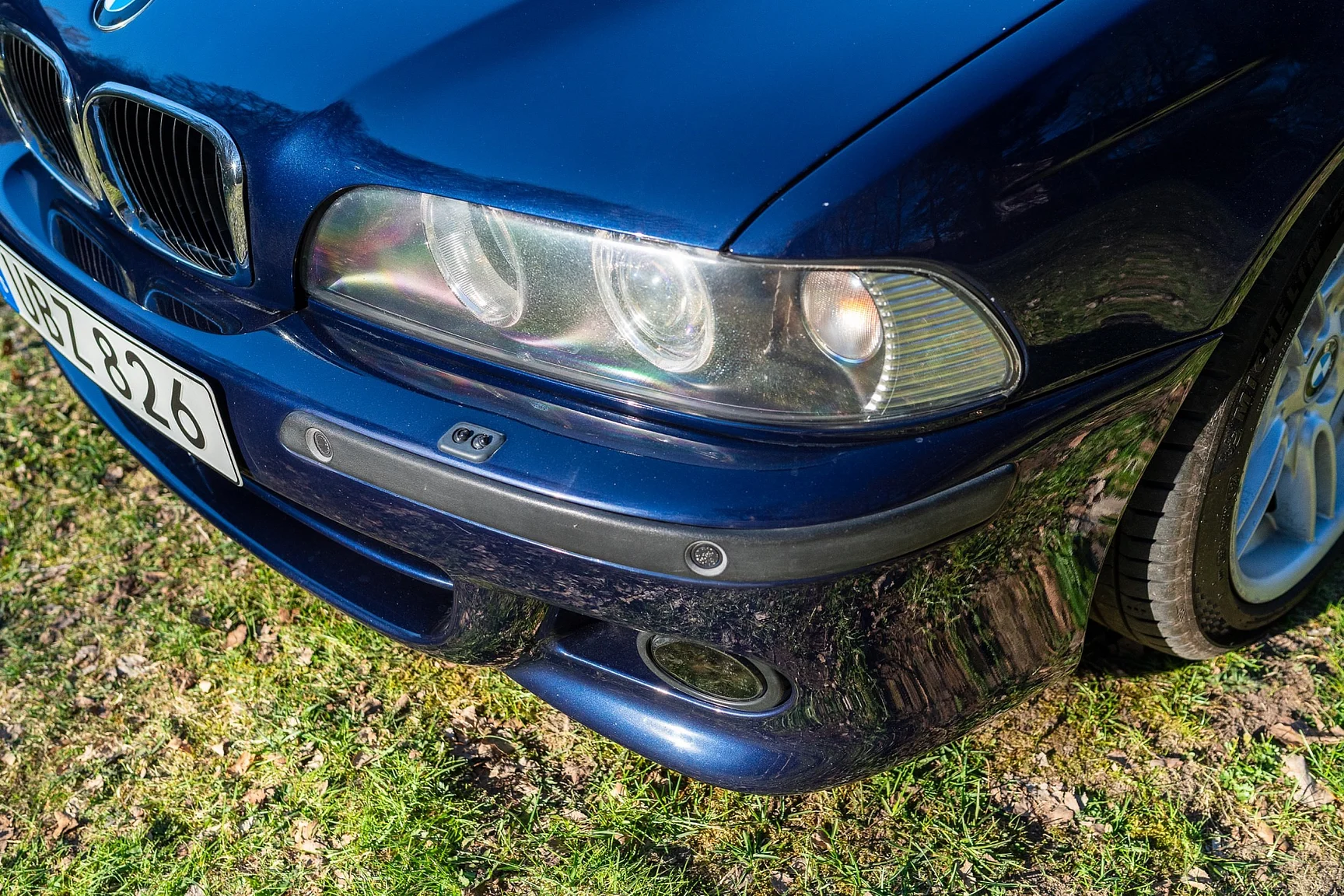 Exterior image of 1996 BMW 540iA (68)