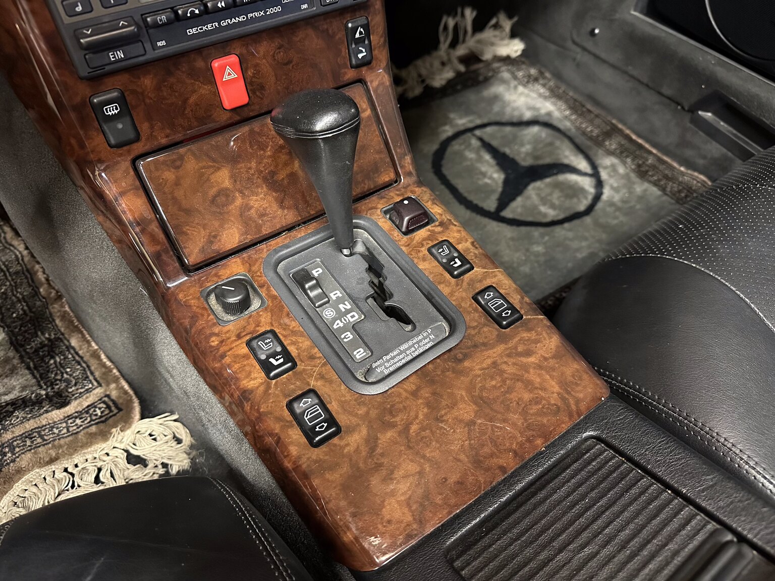 Interiörbild 1993 Mercedes-Benz SL 320