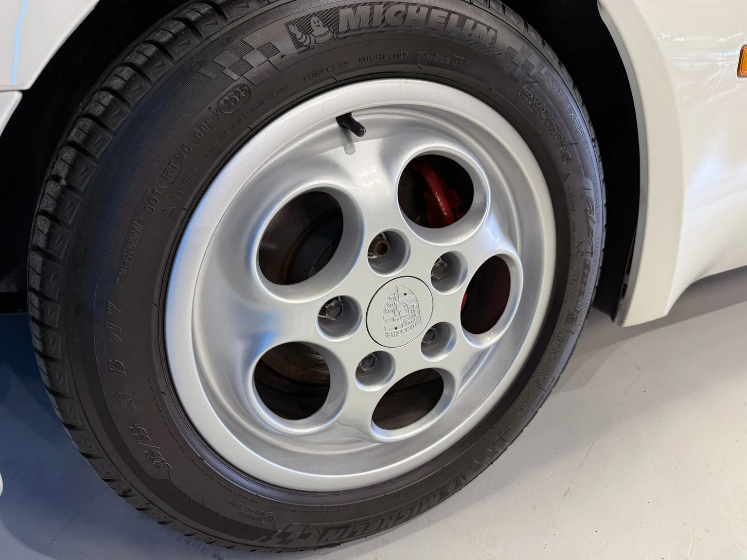 Aussenfoto 1989 Porsche 944 2.7 (56)