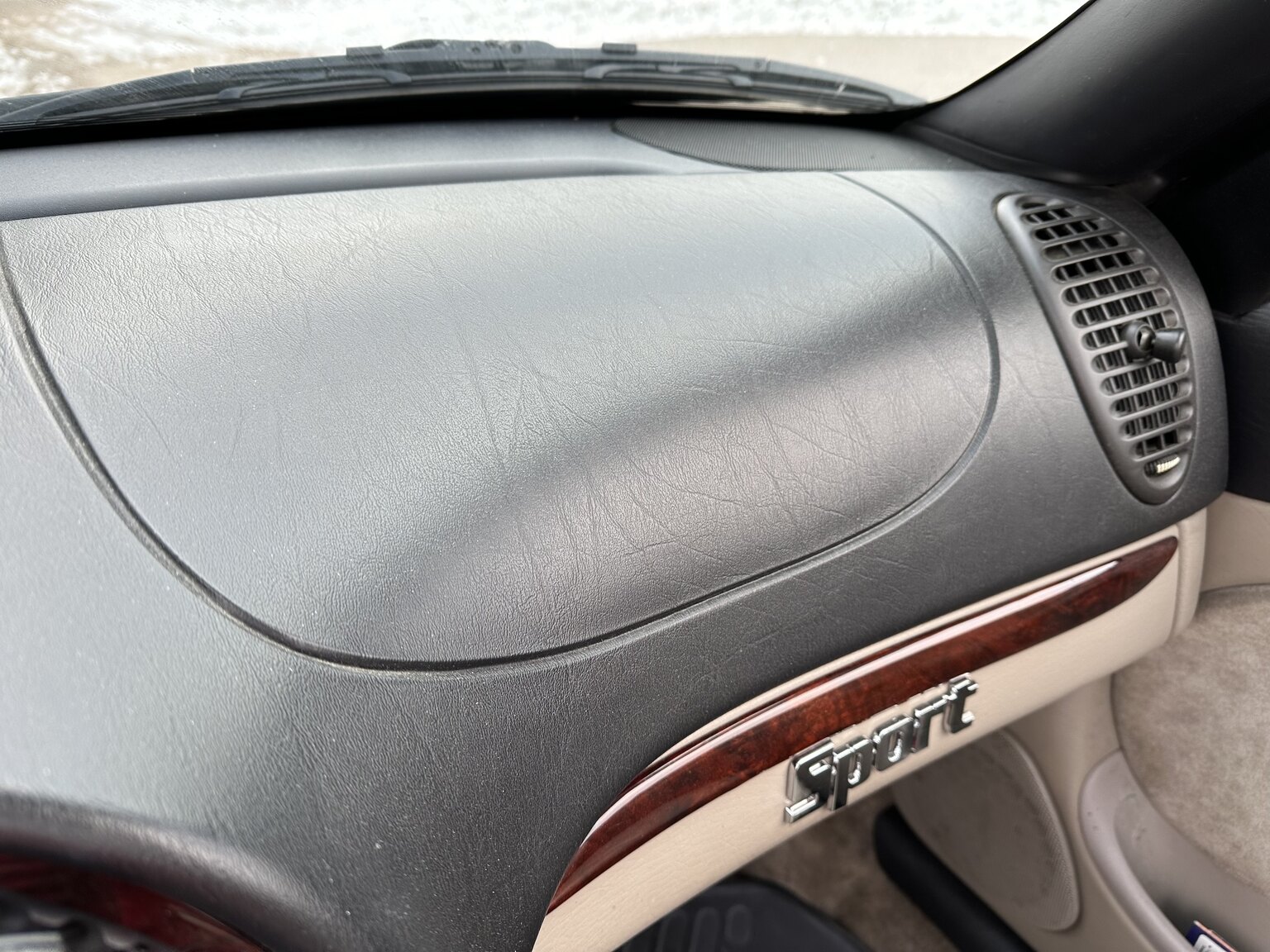 Interiörbild 1997 Saab 900 Cabriolet - En ägare