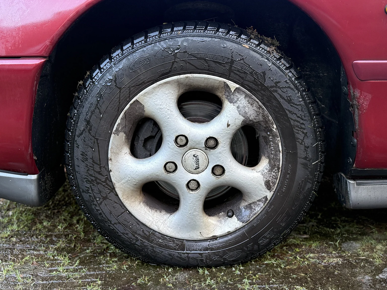 Exteriörbild på 1992 Mazda 626 Hatchback 2.5 V6 Automatic (23)