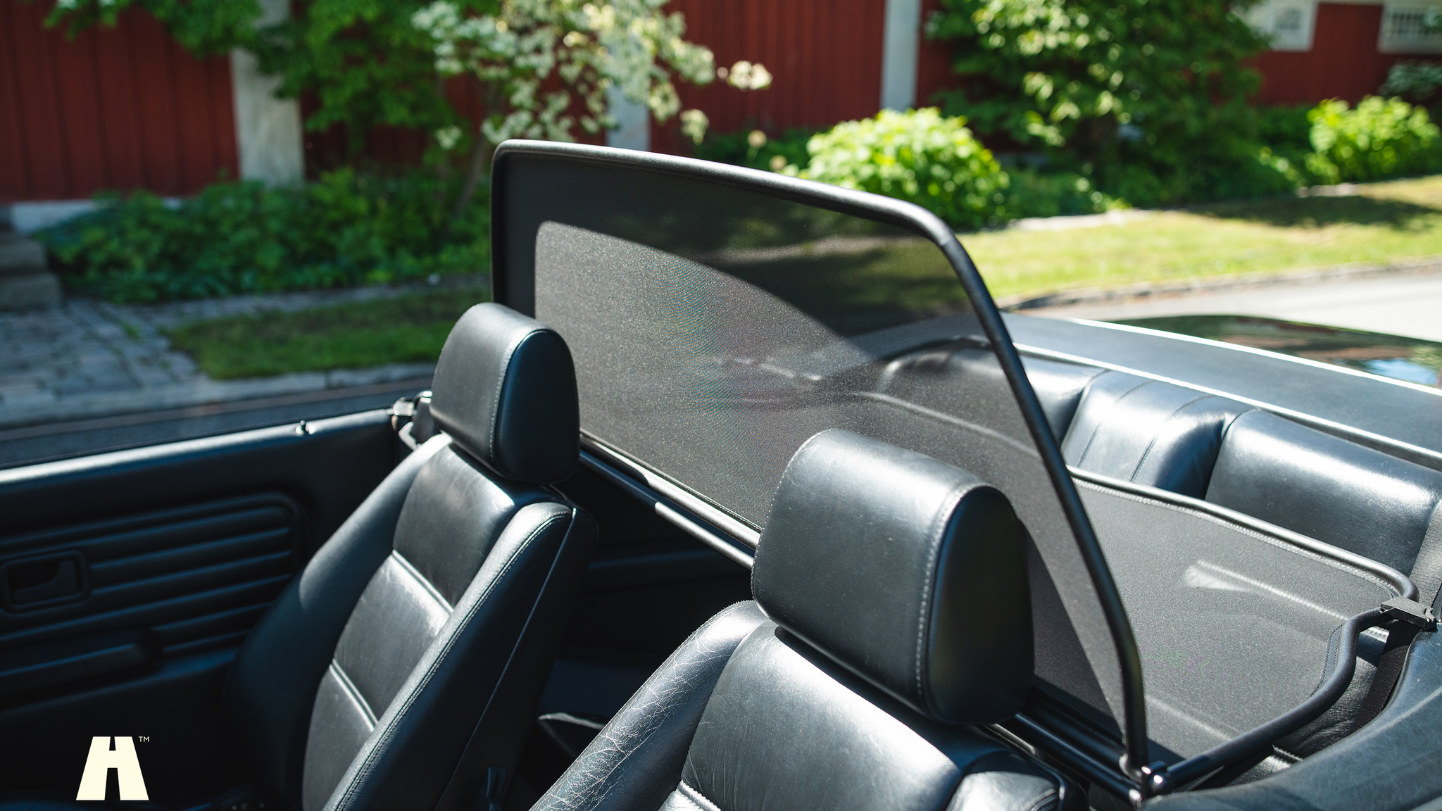 Innenraumfoto von 1990 BMW 320i Cabrio