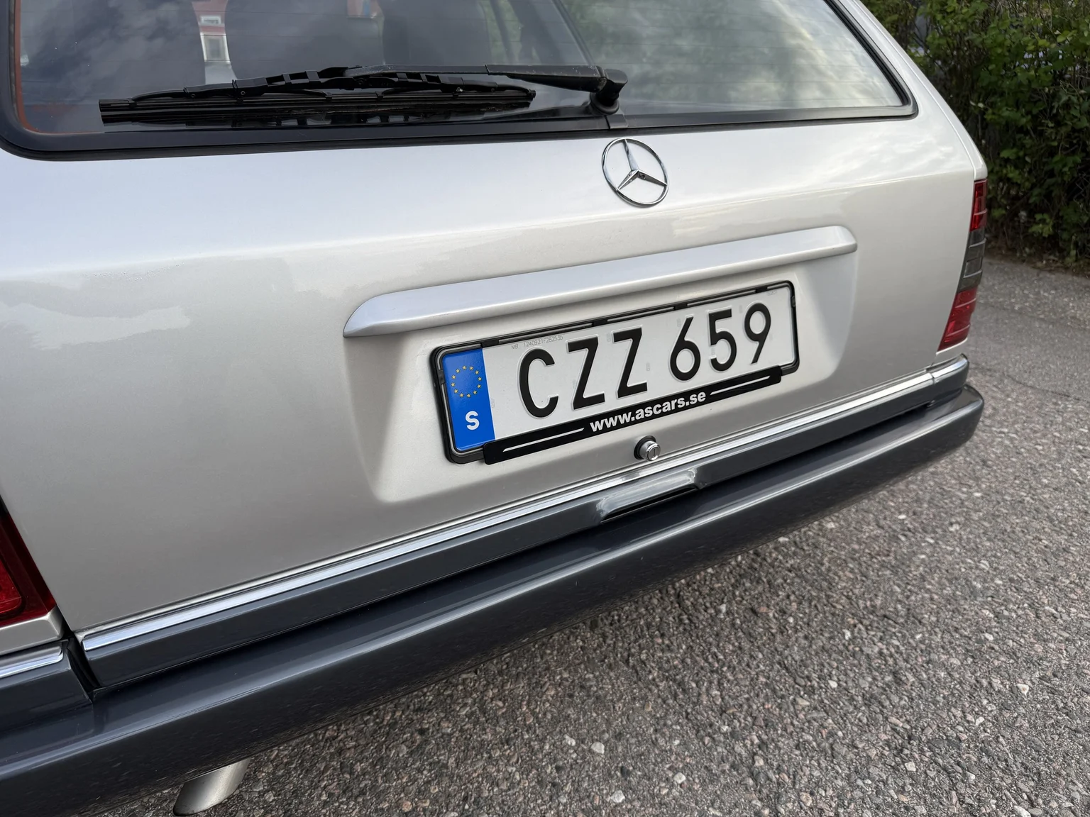 Exteriörbild på 1994 Mercedes-Benz E 320 T (49)