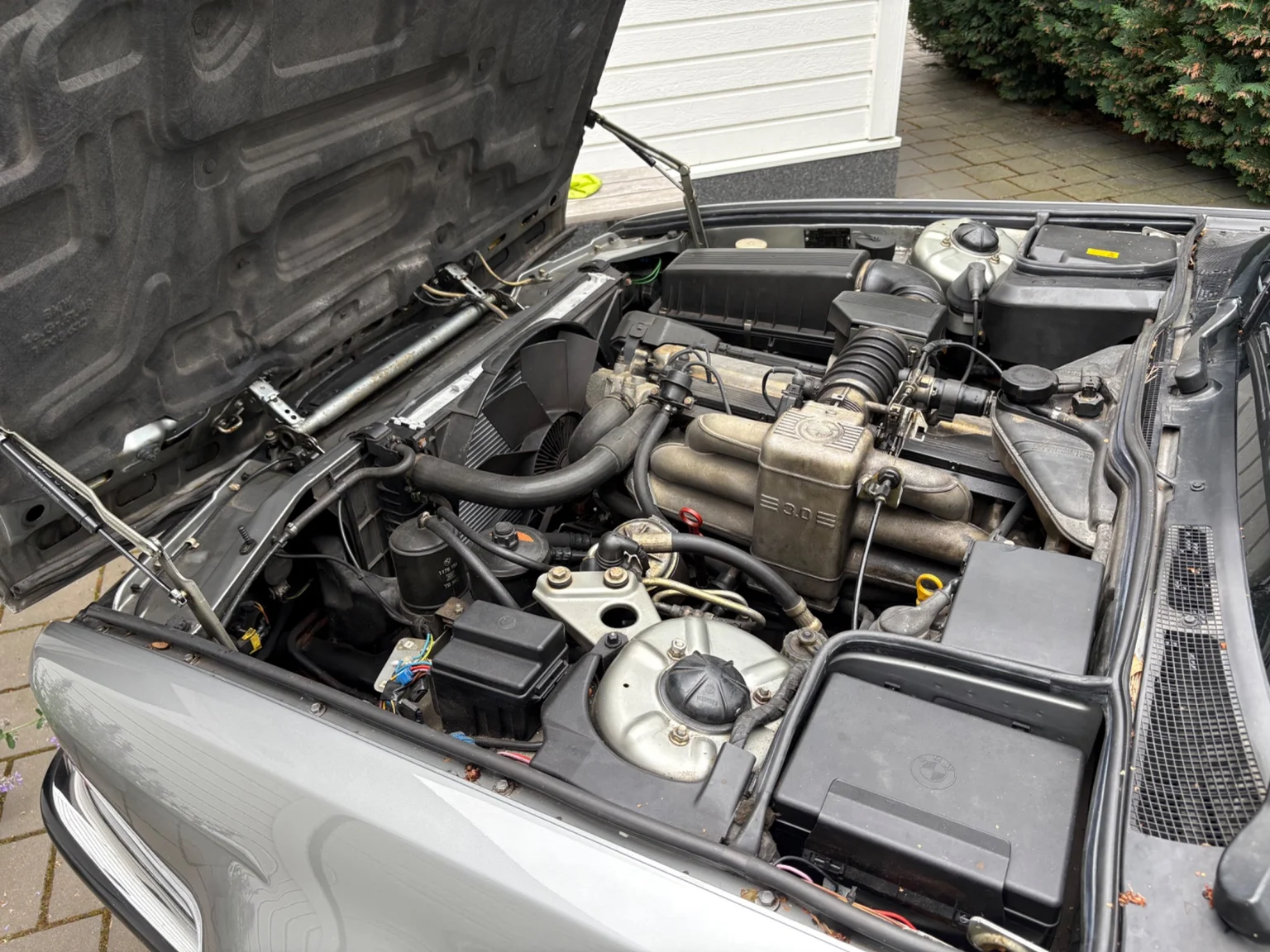 Image of 1988 BMW 730iA mechanics (8)