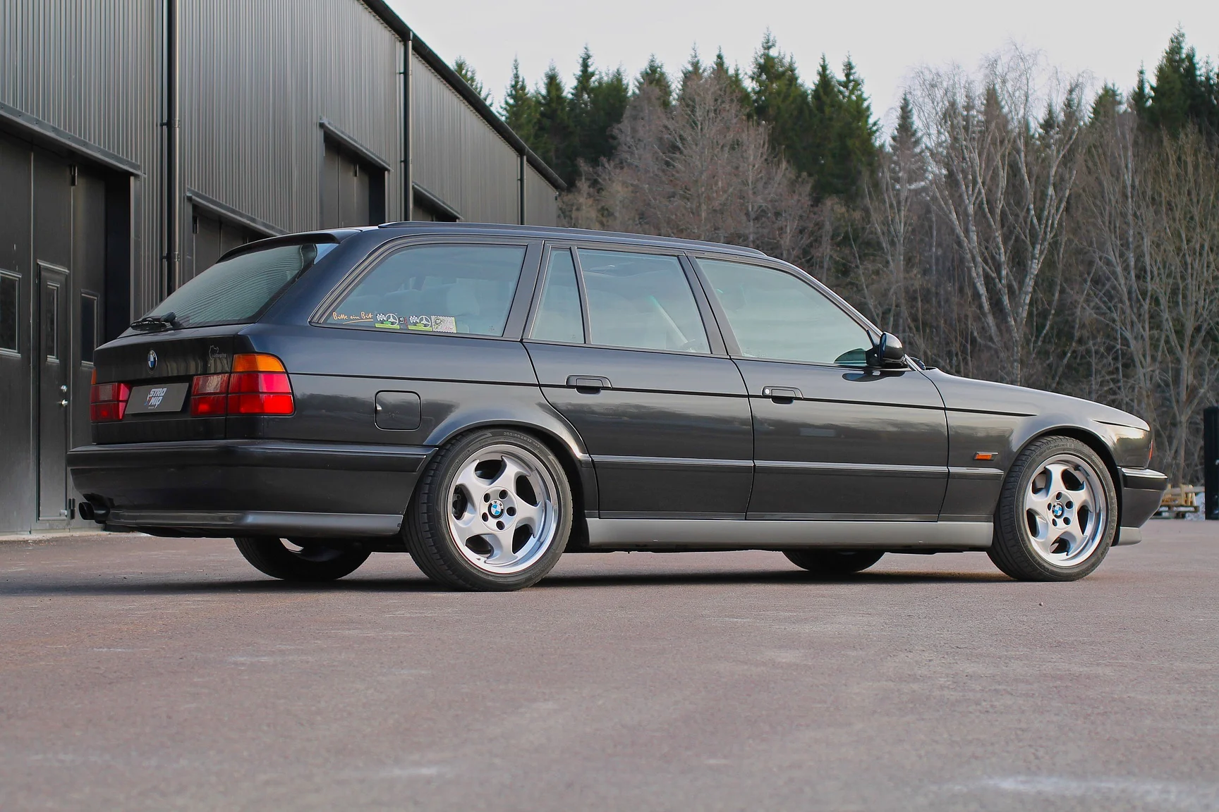 Aussenfoto 1993 BMW E34 M5 Touring  (9)