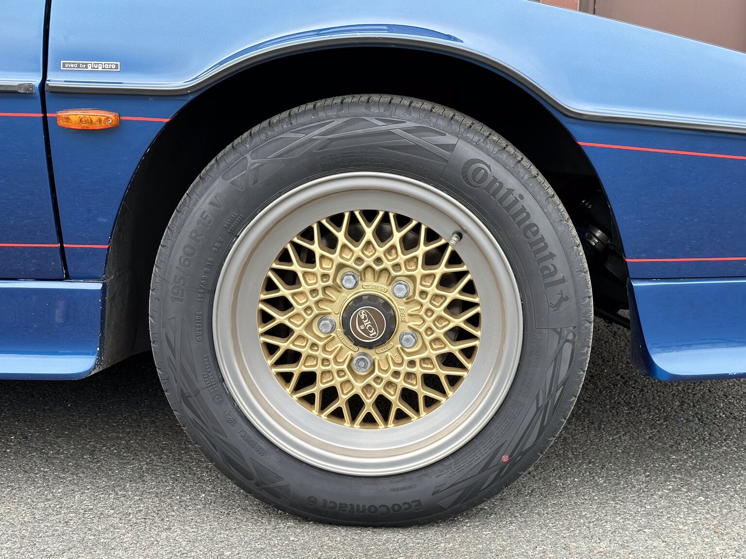 Exterior image of 1987 Lotus Esprit Turbo HCi (83)