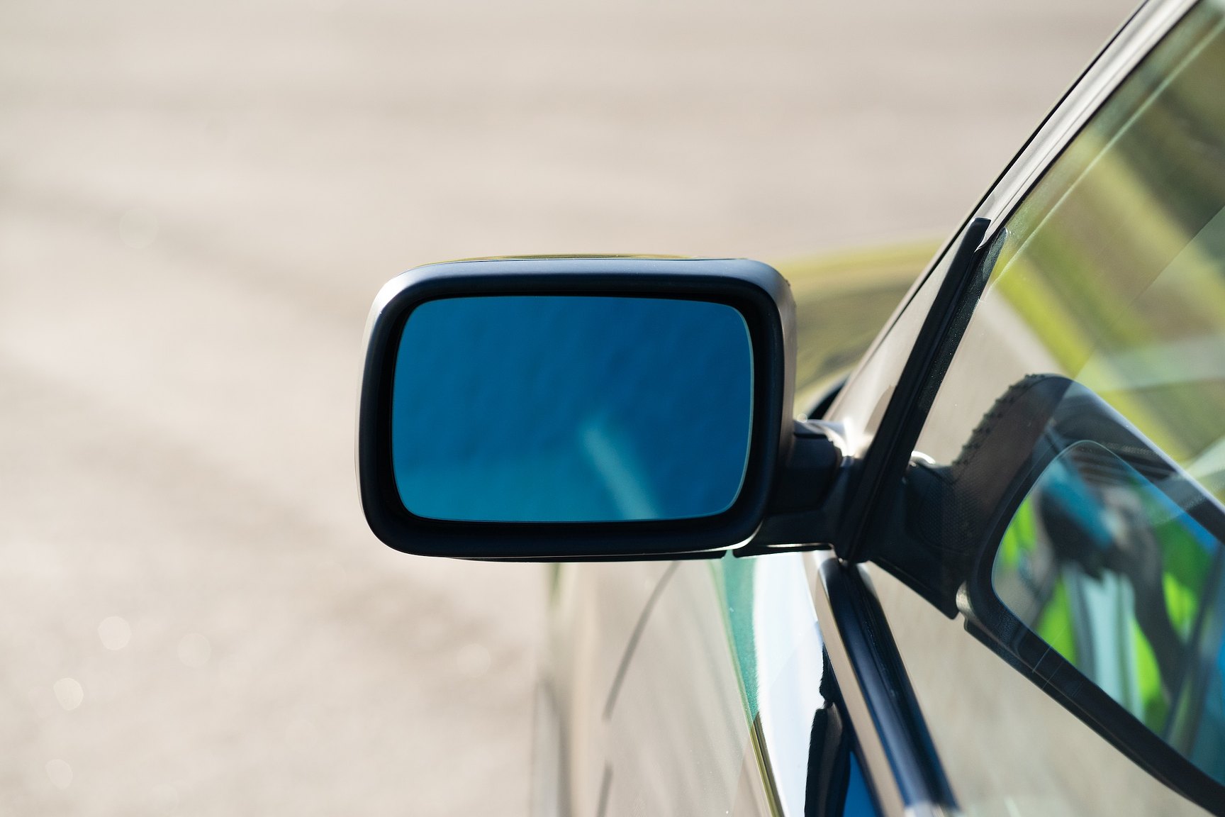 Exteriörbild på 1995 BMW 540i Touring - NO RESERVE (42)