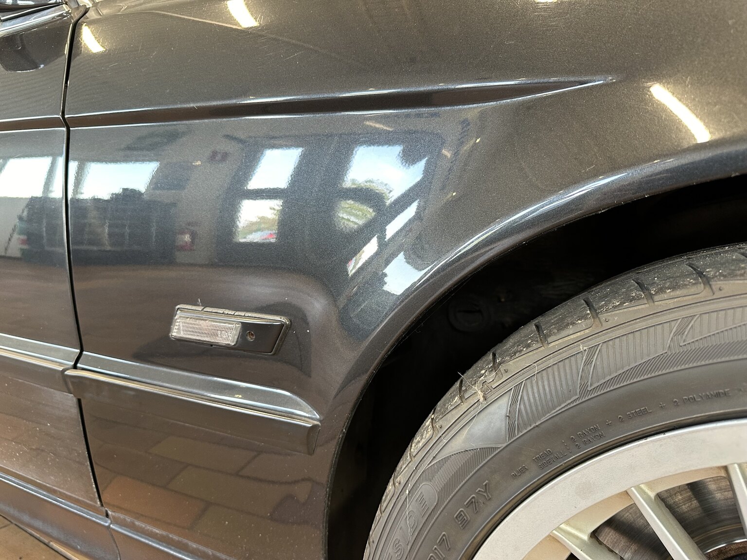 Exteriörbild på 1991 ALPINA BMW ALPINA B10 BI-TURBO