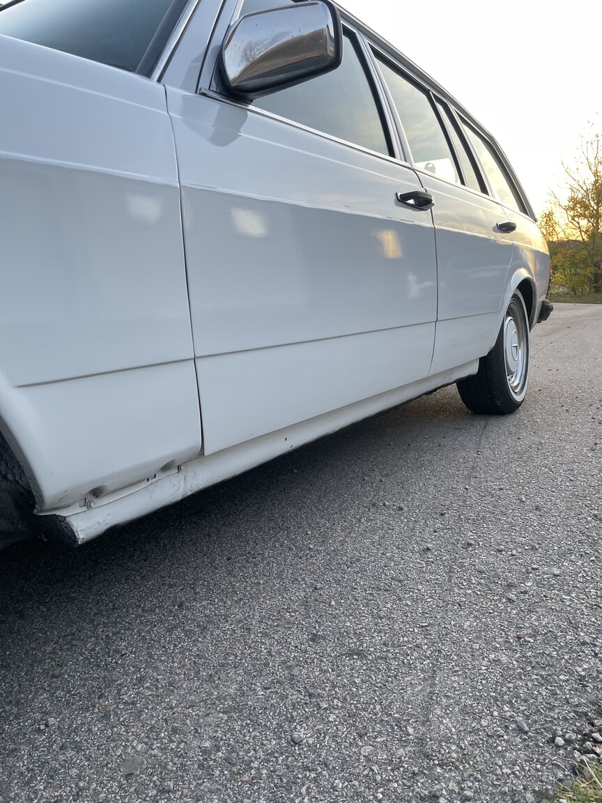 Exteriörbild på 1983 Mercedes-Benz 300 TDT